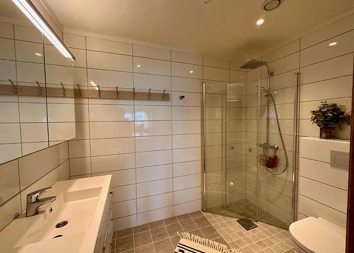 Ideal Family Retreat With 3 Bedrooms *